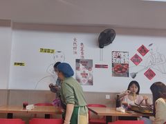 -铁锅哥米线