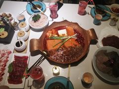 -墨居上隐·院子里火锅(峨眉店)