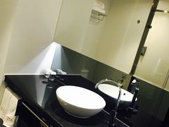 -桔子酒店(深圳东门湖贝地铁站店)