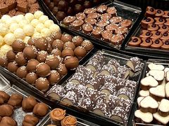 -Laderach 莱德拉(上海环贸iapm店)