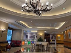 -深圳富苑皇冠假日套房酒店