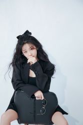 -onlygirl摄影美学馆高端定制(江滩店)