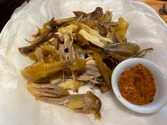 -头上红煨盐鸡·非遗院子餐厅