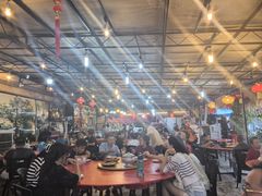 -大树下海鲜饭店