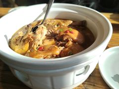 雅菲上神走地鸡-YAFEE雅菲·粤菜·湘菜·融合菜(魏公村店)