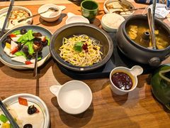 -云海肴·汽锅鸡·云南菜(天山百盛优客店)