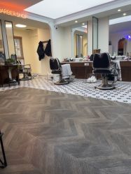 -理昂男士理发店 Barber shop
