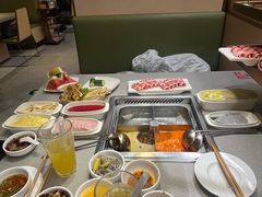 -海底捞火锅(新松江路生日主题店)
