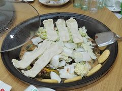 -屯老二农家铁锅炖·行业领军者(梅江店)