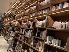 -茑屋书店(天目里店)
