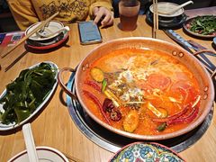 -洱火云南酸菜牛肉火锅(石景山当代商城店)