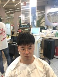 -PE SALON 