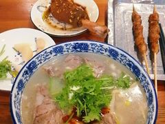 -凤齐羊肉烩面馆