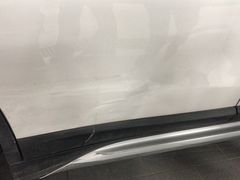 -上海宝信宝马4S店