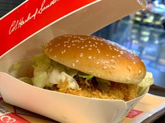 爆汁双层厚牛堡-肯德基(白云机场一号航站楼二店)