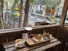 -CAFE CHEZ W一木家(香山路店)