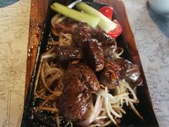 -穹六人间 people 6(岳阳路店)