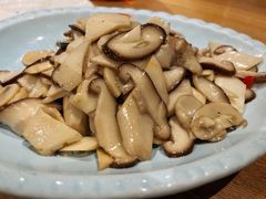 橄榄油炒三种菌菇-天山传奇新疆菜(SKLP店)