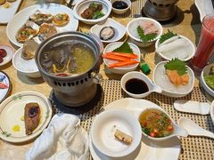 -雍和会海鲜姿造自助(湖东路店)