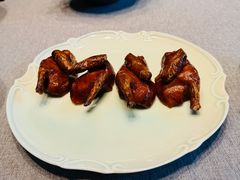 脆皮妙龄乳鸽-新荣记(南京西路店)