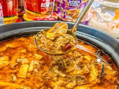 -来龍儿鲜切牛肉自助老火锅