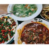 牛肉酸菜血旺！！[调皮][调皮]