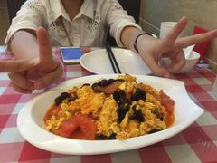 -鲁班小馆(政四街店)