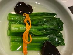 泉水木耳浸有机菜心-广州文华东方酒店·江-由辉师傅主理