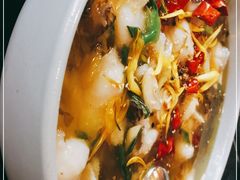 -满江红四季餐厅 · 国家五钻级酒家(新纪元大酒店店)