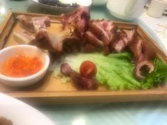脆皮德国咸猪手-江南村酒家