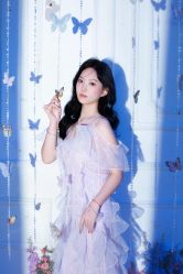 -onlygirl摄影美学馆高端定制(江滩店)