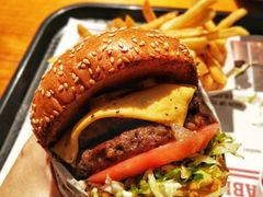 -The Habit Burger Grill 哈比特汉堡(复兴soho店)