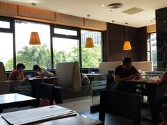 -必胜客(机场路店)