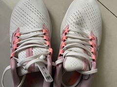 -吾净球鞋奢侈品洗护修复中心(汉街SKP店)