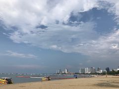 -乔木提恩海滩