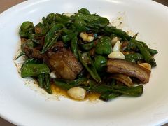 余干小炒肉-海鸿荟·沿江菜(中山北路店)