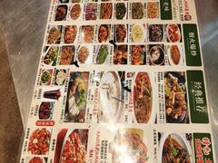-霄汉牛三鲜湖北砂锅菜(万松园2店)