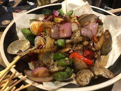 -何师烧烤·香辣蟹·川菜·30年老品牌(太古里旗舰店)