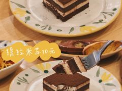 -萨莉亚意式餐厅(特力时尚汇店)