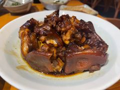 -野山舂·贵州现舂酸汤火锅(鸿通城店)