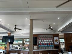 -鹏城人家海鲜酒家·23年老字号(较场尾店)