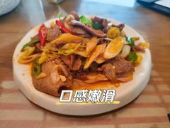 -隔壁老王·家常云南菜(花巷店)