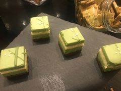 -上海西藏大厦万怡自助餐厅(徐汇店)