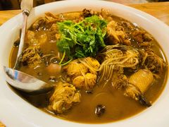 小鸡炖蘑菇-關東雪东北菜(中庚漫游城店)