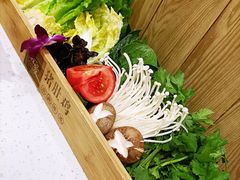 蔬菜拼盘-若爱猪肚鸡·啫啫煲(循礼门M+店)