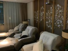 -新盈光·云会所(百丈东路店)