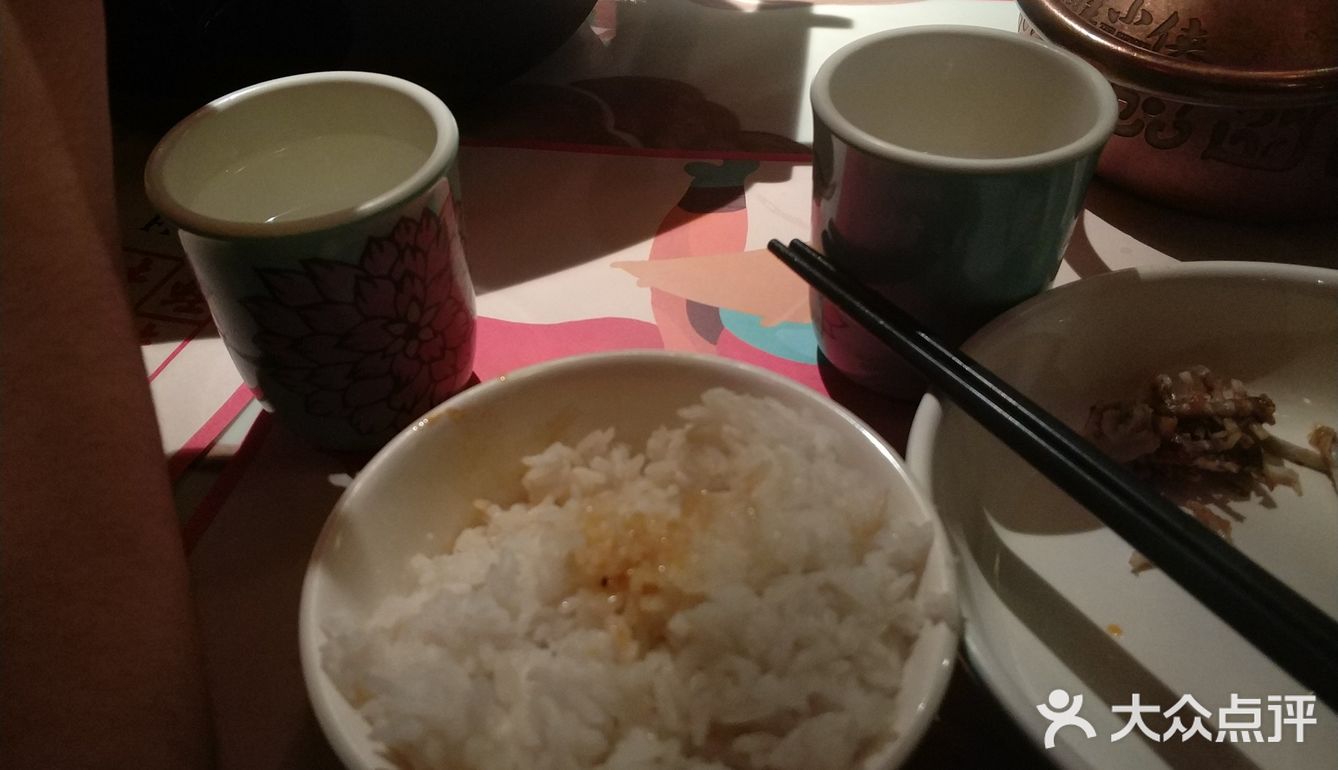 时隔一年，再次回到这家蛙小侠，居然还是坐着一样的位置