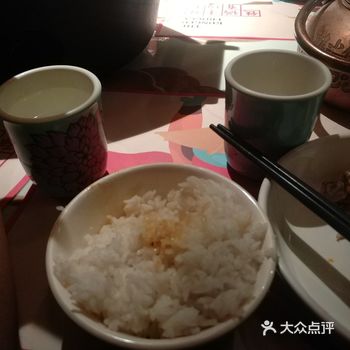 时隔一年，再次回到这家蛙小侠，居然还是坐着一样的位置