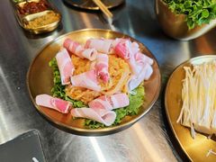 酸菜五花肉-齐齐哈尔小炉匠炭火烤肉(西红门店)