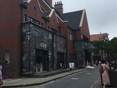 -钟书阁(松江泰晤士小镇店)